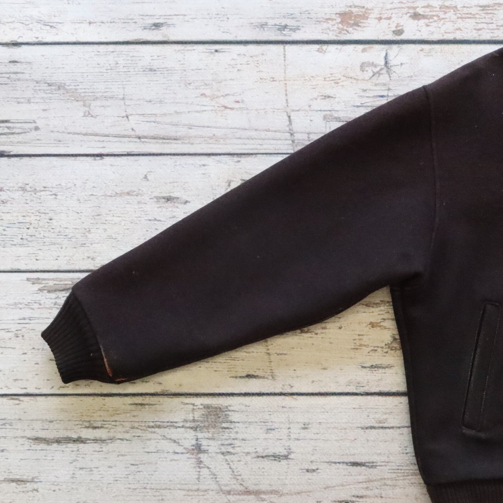 Vintage Pendleton High Grade Western Wear Black Bear Wool Jacket Made in USA