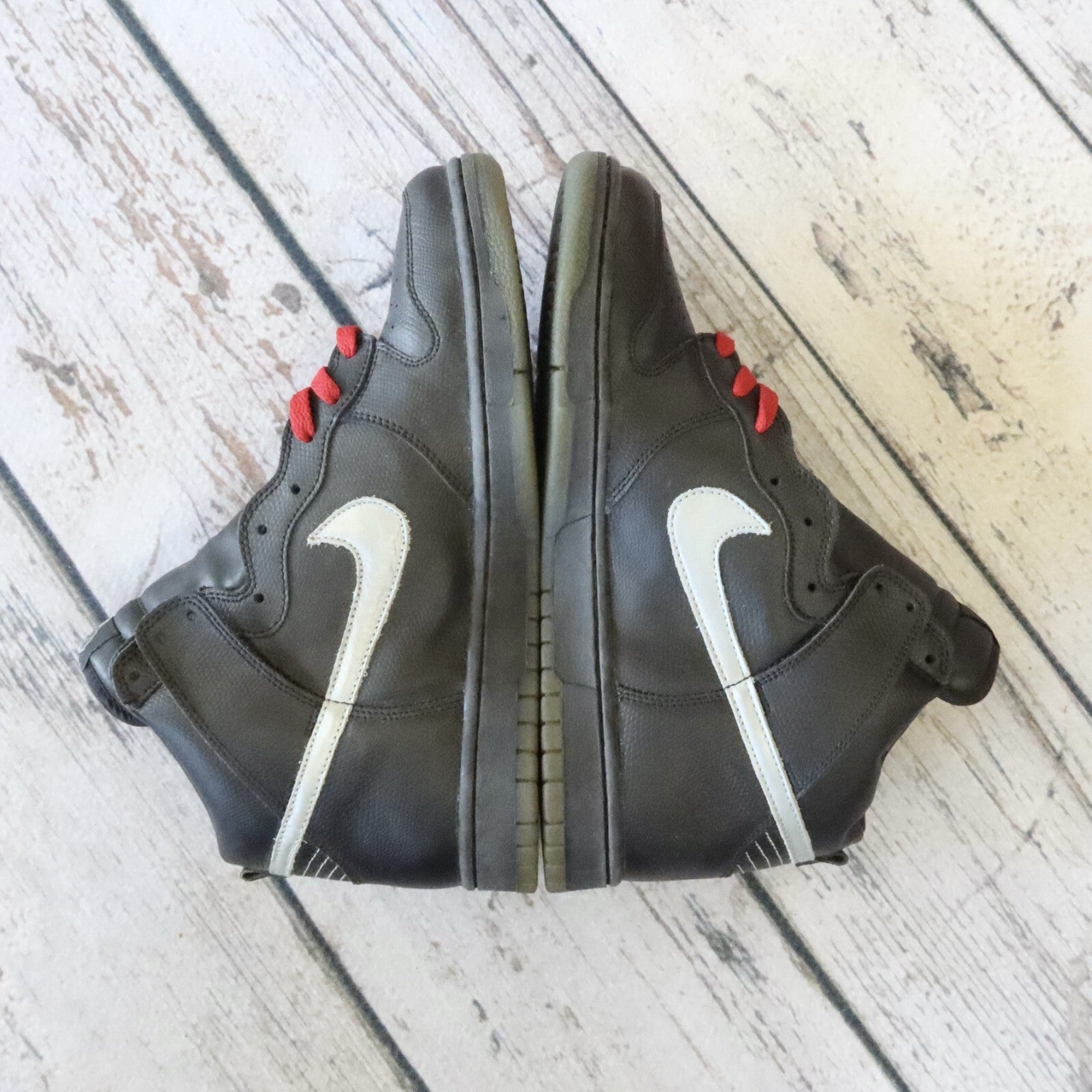 Vintage 2003 Nike Dunk High NERD Pharrell Shoes 308418-001